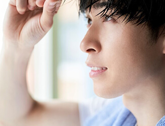 生え際の産毛はAGAの初期症状？｜リアップヘアケアコンテンツ｜大正製薬